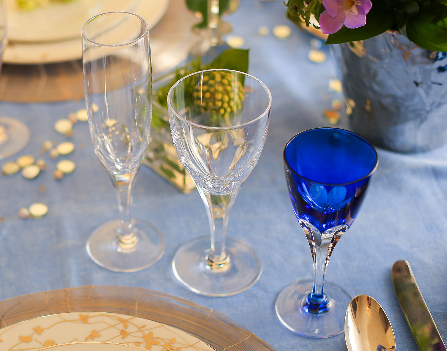ロイヤルブルー ペアワイングラス | カガミクリスタル 